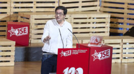 Óscar López: «Se redactan sumarios que podrían presentarse al Premio Planeta»