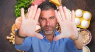 Pablo Ojeda, nutricionista, sobre los yogures y snacks altos en proteínas de Mercadona o Lidl: «Tienen truco; lo mejor es tomar huevos, leche o leguminosas»