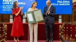 La periodista de THE OBJECTIVE Paloma Cervilla, premiada en el Senado por la Reina