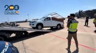 El papamóvil ya está en España: un avión del Ejército lo trae desde Roma