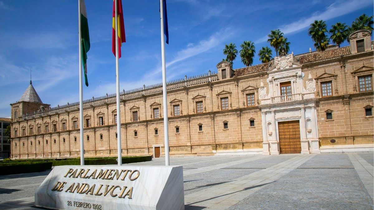 Y ahora qué pasa en Andalucía: las fechas clave tras las autonómicas, de la constitución del Parlamento a la posible investidura