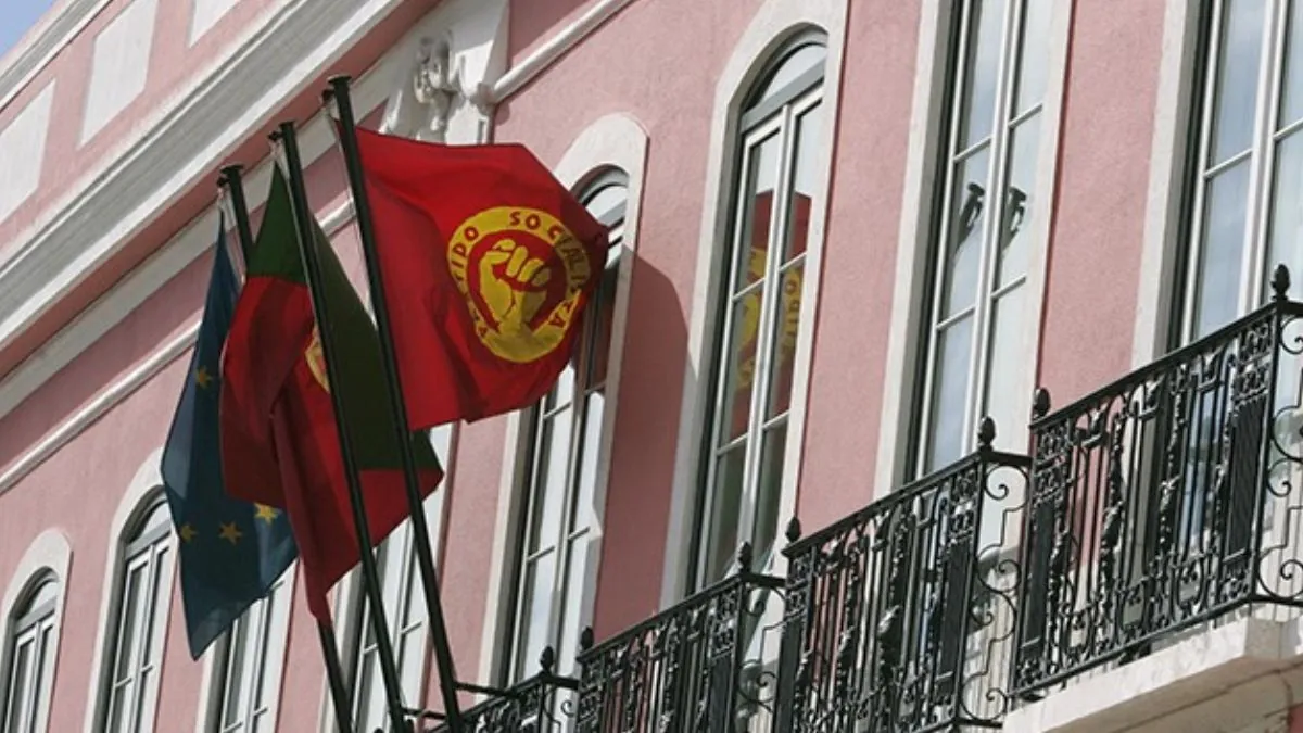 La Policía lusa registra la sede del Partido Socialista portugués en Lisboa