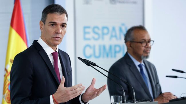 Sánchez destaca el «éxito» de la repatriación de los pasajeros del MV Hondius