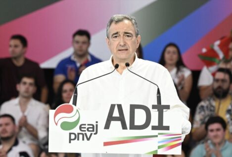 El PNV ve «irresponsable» que el Gobierno «siga más allá de 2026»: «No vale todo»