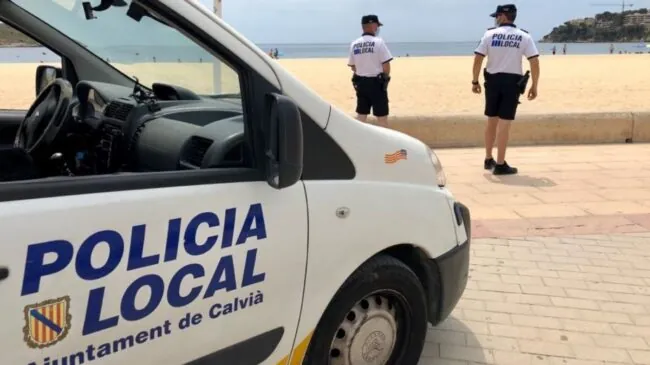 Detienen a un menor por huir del instituto y encañonar a una mujer para robarle el coche