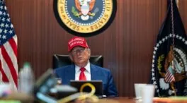 Trump dice que EEUU está vigilando con sus satélites la situación del uranio enriquecido iraní