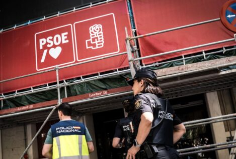 La UCO pide al juez todos los movimientos bancarios del PSOE y el PSC en 2024 y 2025