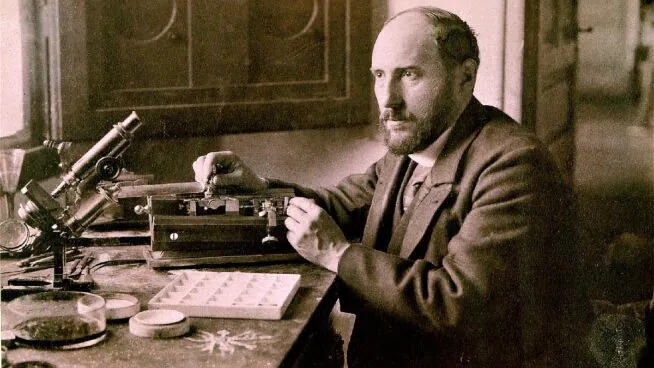 Ramón y Cajal, nobel de medicina, lo dijo a sus 68 años: «La felicidad está en el día a día y en el esfuerzo que nos lleva a tener éxito en la vida»