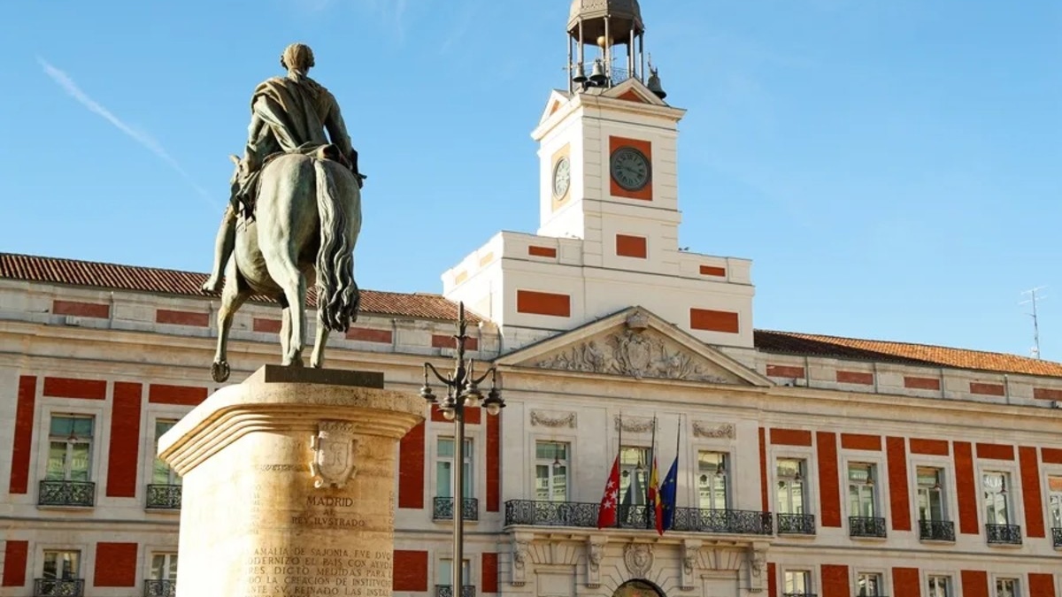 El Gobierno recurrirá la suspensión de la sede del Gobierno de Ayuso como lugar de memoria