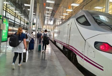 Renfe aumenta durante el verano la frecuencia de trenes Alvia entre Madrid y Cádiz