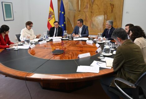 Los españoles del crucero con hantavirus harán cuarentena en el Hospital Gómez Ulloa