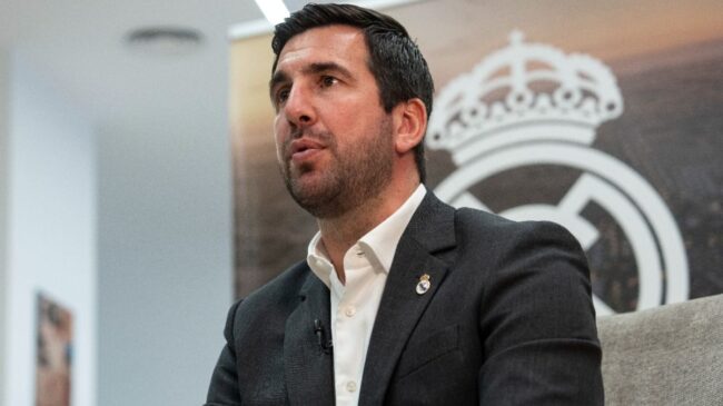 Enrique Riquelme: «Pensaba que Florentino se sacaría un conejo de la chistera»