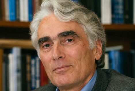 Robert Nozick, filósofo, ya lo advirtió en 1974: «Una vida buena no puede reducirse a experiencias placenteras; el bienestar implica también autenticidad»