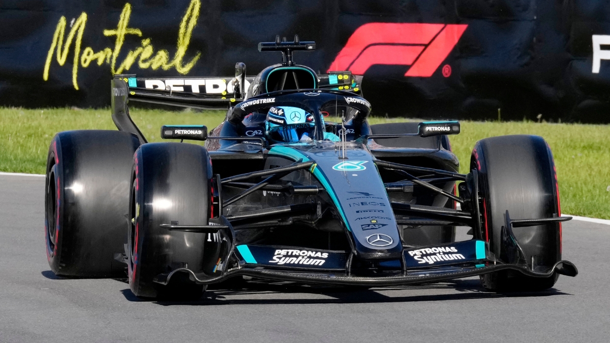 Russell resucita en Canadá: brotes verdes de Sainz y Alonso acaba contra el muro