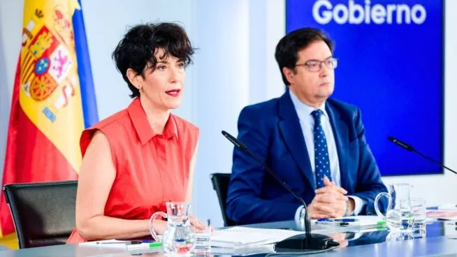 La nómina de los funcionarios se dispara un 11%, el doble que la de los trabajadores privados