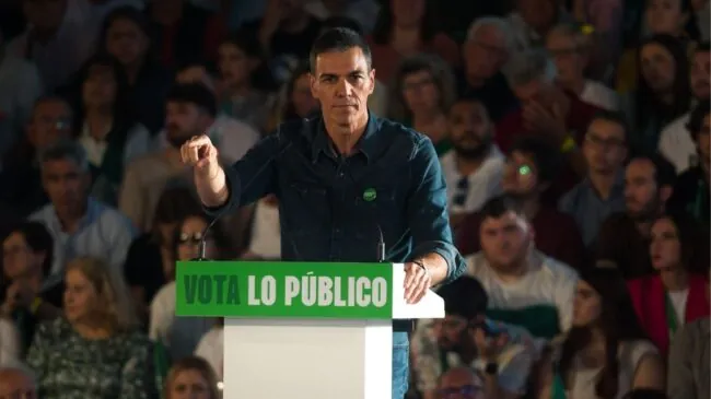 Sánchez sigue su viaje a Armenia tras un fallo en su avión que le hizo pernoctar en Turquía