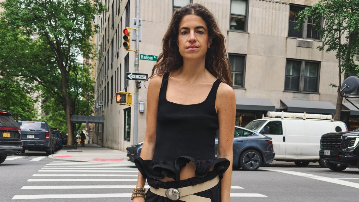 Adiós a los mocasines: las cinco sandalias de Zara y Mango que combinan con vaqueros blancos y que puedes llevar a la oficina y reutilizar para salir