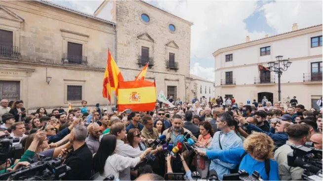 Abascal insiste: «Pedro Sánchez está dispuesto a robarnos las elecciones y la democracia»
