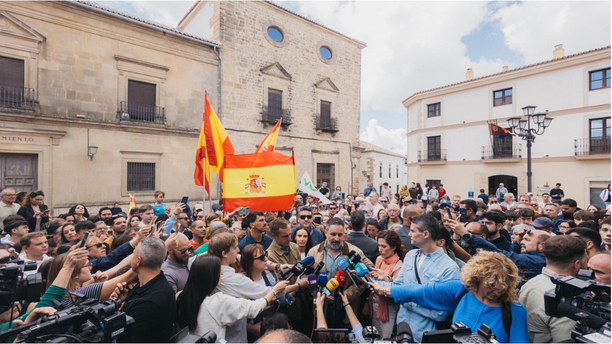Abascal insiste: «Pedro Sánchez está dispuesto a robarnos las elecciones y la democracia»