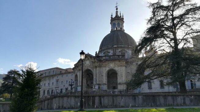 Investigan a un jesuita de Pamplona por presuntos abusos sexuales a un joven