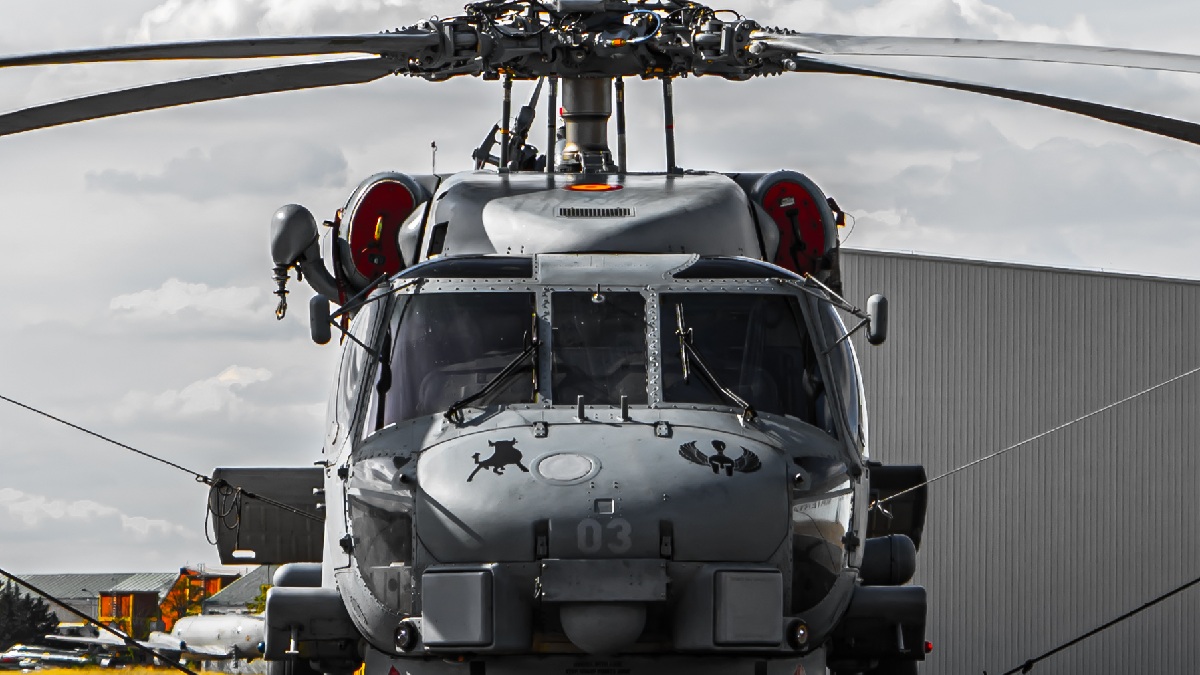 La Armada recibe un séptimo helicóptero de transporte una década después de adquirirlo