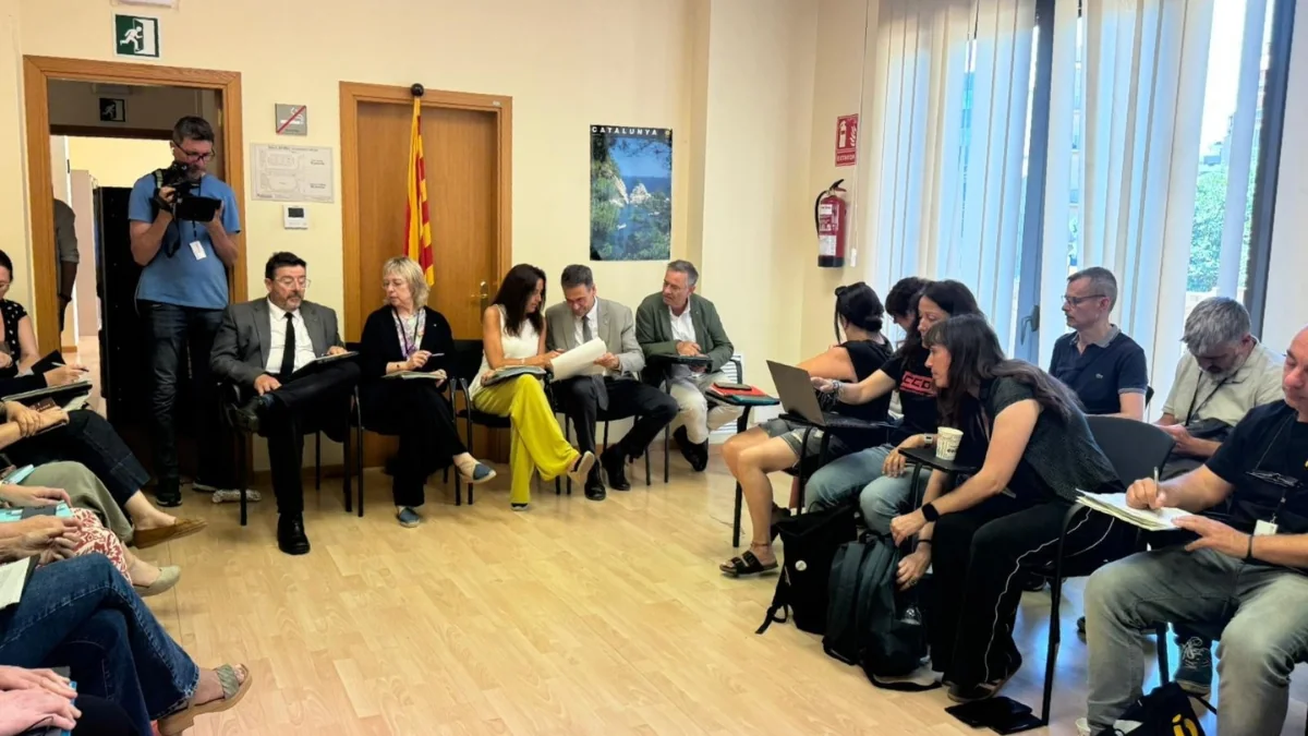 Cataluña acuerda con los sindicatos de docentes un aumento retributivo