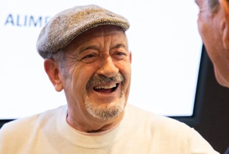 Karlos Arguiñano (77 años) habla claro: la caballa en lata está bien para cenar, pero mejora en esta sopa de fideos fácil y saludable