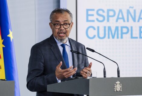 El director de la OMS reconoce que hay alarma por la magnitud y rápidez del brote de ébola