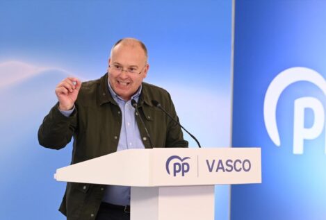 Tellado avisa al PNV: «O se está con Sánchez o se apoya un cambio de gobierno en España»