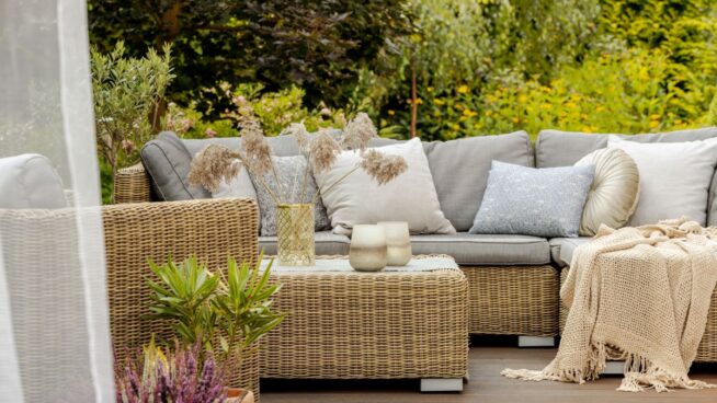 Los cinco consejos de Ikea para decorar tu terraza este verano: «Sin cables por medio y adaptado al espacio que tienes»