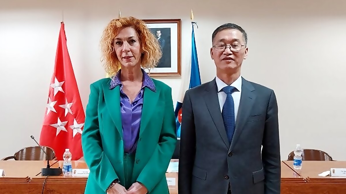 Eje Pekín-Velilla: la extraña visita del embajador chino al pueblo de la hermana de Gertru