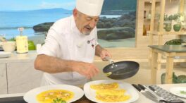 Las gambas están buenas al ajillo, pero se mejoran con esta tortilla rápida de Karlos Arguiñano, ideal para cenas rápidas