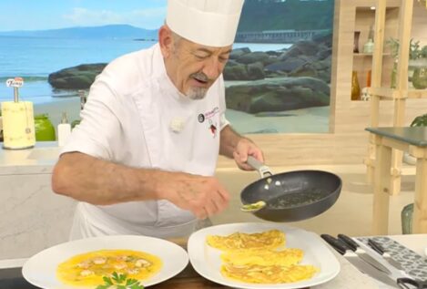 Las gambas están buenas al ajillo, pero se mejoran con esta tortilla rápida de Karlos Arguiñano, ideal para cenas rápidas