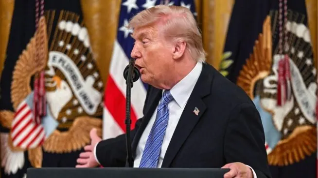 Trump, aclárate de una vez con Irán y corta ya las atrocidades de Putin en Ucrania