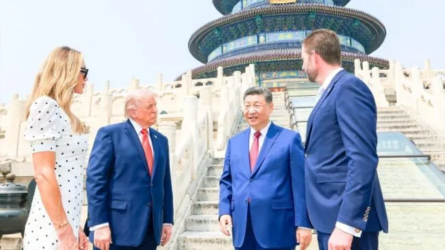 Trump pide a China construir un futuro «próspero» y «de cooperación»