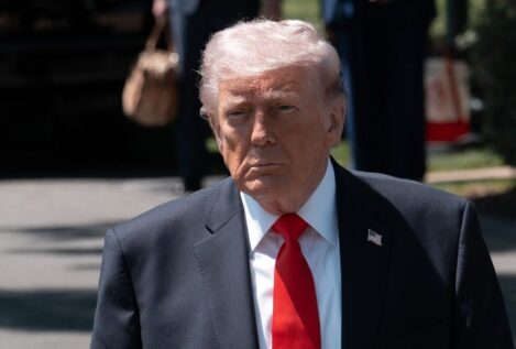 Trump afirma que las negociaciones con Irán «van muy bien» y apunta a «contactos positivos»