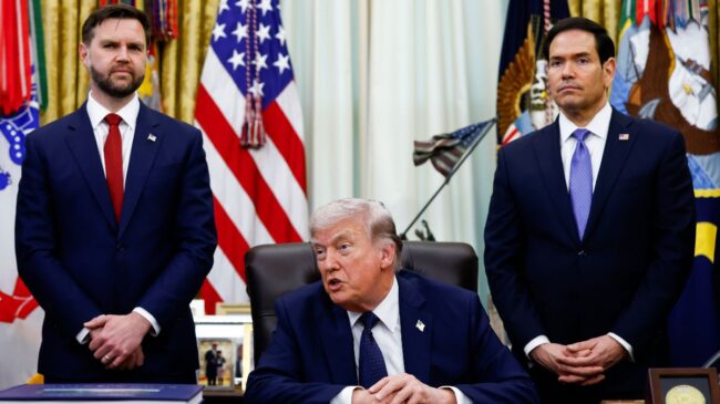 Trump apuesta por el 'ticket' de Vance y Rubio para 2028 sin decir a quien prefiere presidente