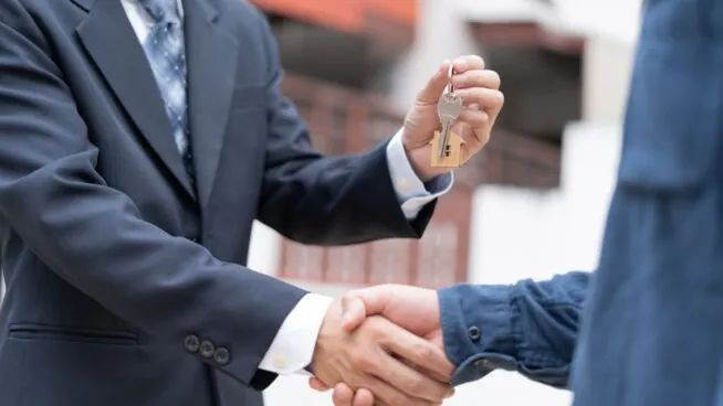 Expertos inmobiliarios e interioristas coinciden sobre vender viviendas: «Para que el valor se incremente no es necesario una reforma, sino mejorar la decoración»