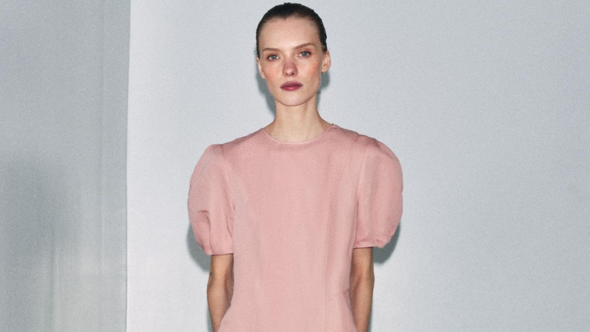 Recién llegados a Zara y Mango: los cinco vestidos más elegantes y con el color tendencia para llevar como invitada de boda en primavera-verano