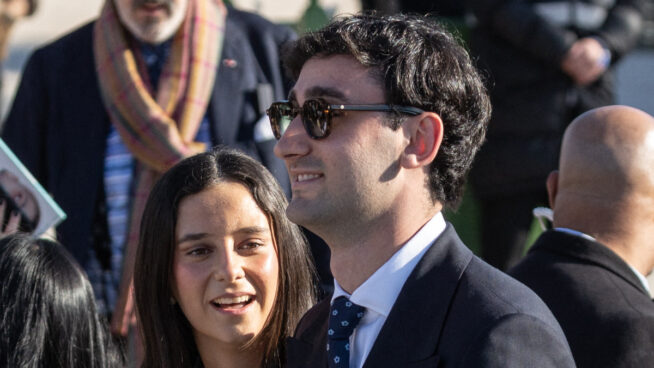 Jorge, el novio de Victoria Federica, ya conoce al rey Juan Carlos: así fue su jornada de alta mar en Sangenjo