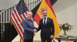 Abascal se reúne con el embajador de EEUU para trasladarle la «grave situación de España»