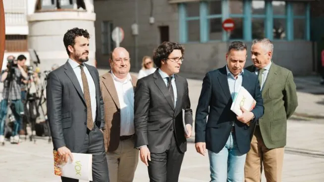 Vox insiste en que se suprimirán las clases de árabe en Extremadura como acordó con el PP