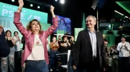 Zapatero reivindica los gobiernos de Chaves y Griñán para canalizar el voto «progresista»
