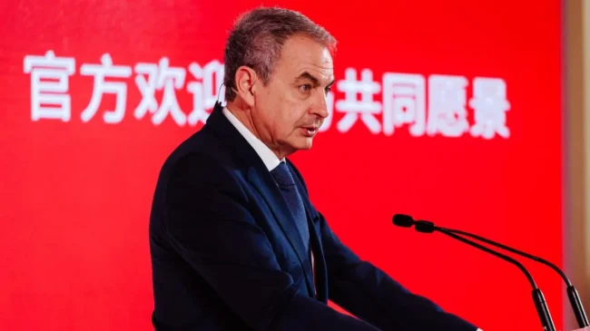 Dos empresas chinas ligadas a Zapatero han recibido 550 millones en obras públicas