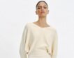 Adiós a las plataformas: Mango y Zara tienen las cinco zapatillas básicas de tendencia en primavera 2026 para llevarlas con vaqueros