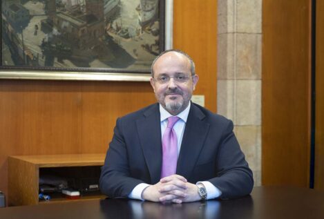 Alejandro Fernández (PP): «Sánchez solo puede sobrevivir retorciendo la democracia»