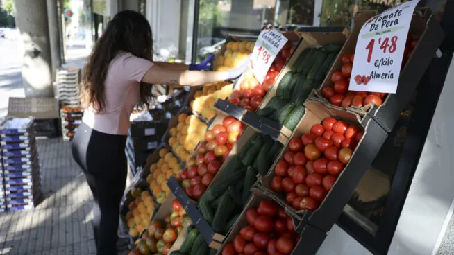 España sufre una doble crisis inflacionaria: el exceso de servicios agrava los efectos de Irán