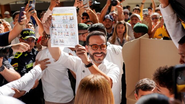 Milei, Kast y Noboa felicitan a De la Espriella por su victoria en las presidenciales de Colombia