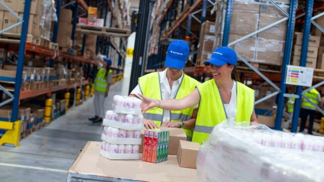 Acompartir: el único banco de productos no alimentarios de España