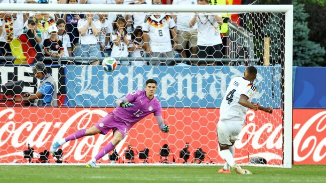 Paraguay tumba a Alemania en los penaltis con una actuación estelar de Orlando Gill